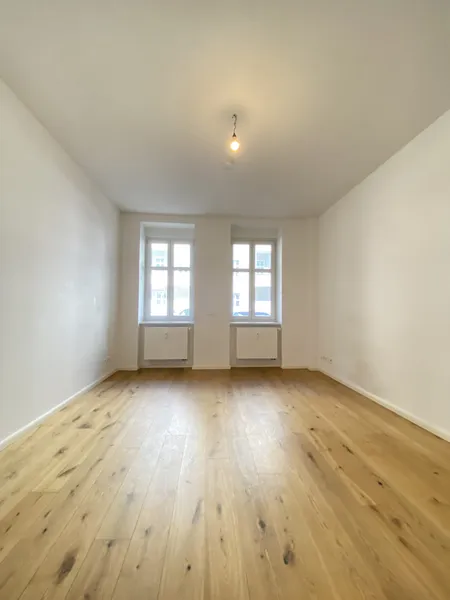 Schöne 1 Zimmer Erdgeschosswohnung mit Einbauküche im Schillerkiez — photo 1